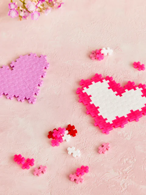 Set constructie Plus-Plus, tub 240 piese, I Love You Mix, culorile iubirii [4]