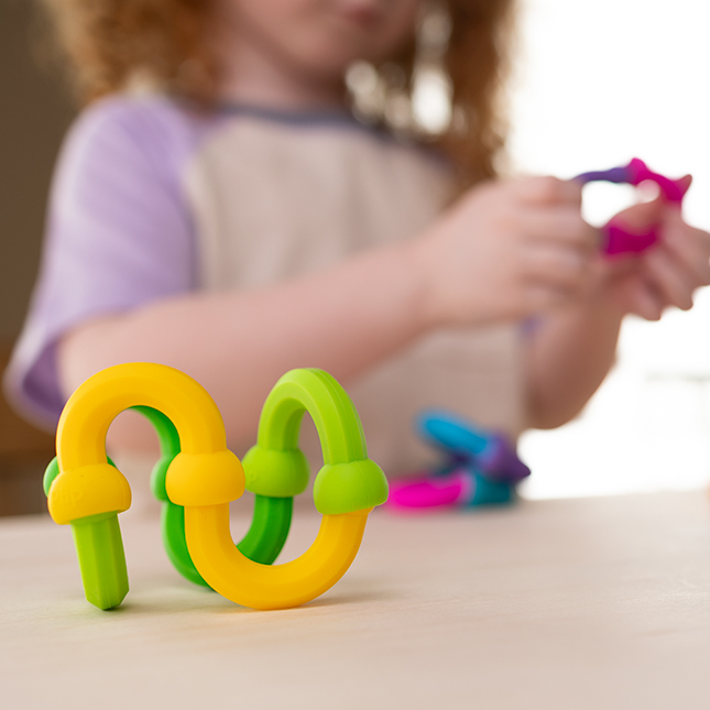 Set de construcție creativă cu elemente flexibile din silicon Plip Links [5]
