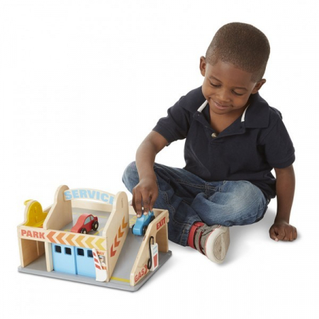 Benzinarie cu garaj Melissa and Doug [3]
