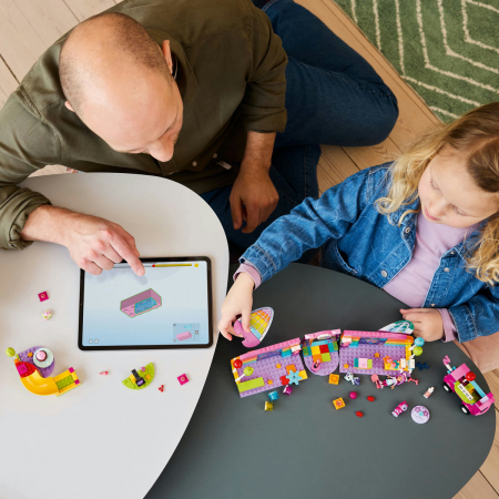  Camera de party a lui Gabby [3]