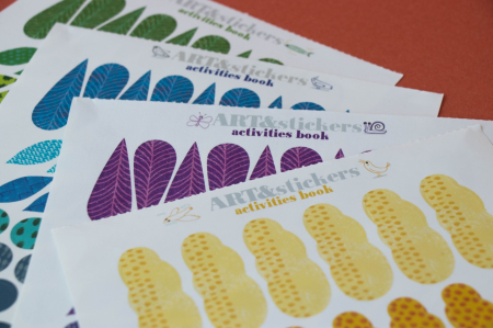 Carte Arta cu stickere, Londji [4]