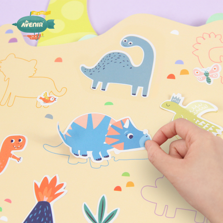 Carte de pictat cu apa, stickere si jocuri, portabila - Printese [7]