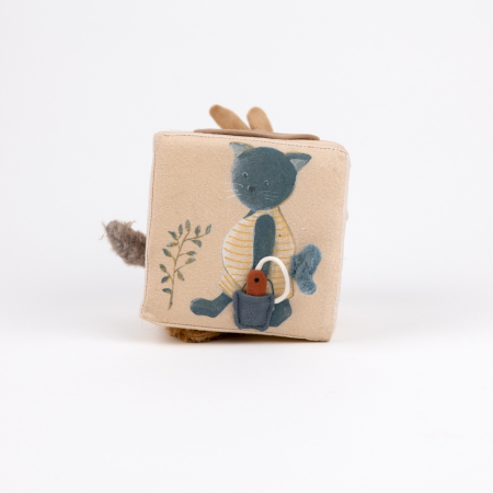 Cub cu activitati din material textil, Egmont Toys [4]