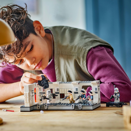  Îmbarcarea pe Tantive IV™ [4]