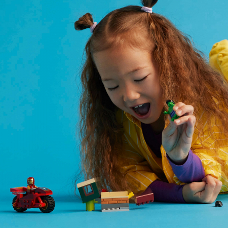  Iron Man cu motocicleta si Hulk [4]