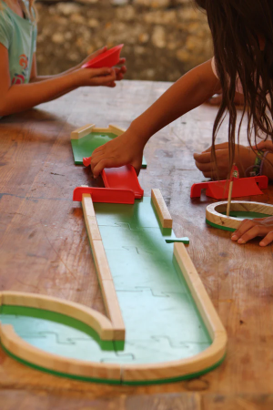 Joc de masa - mini golf, Pitch&Plakks [3]