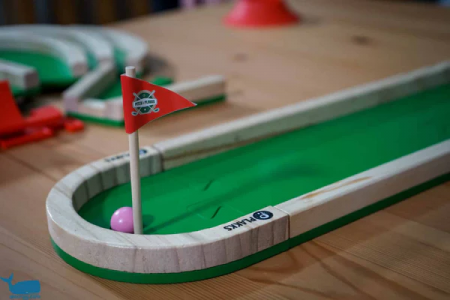 Joc de masa - mini golf, Pitch&Plakks [5]