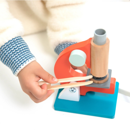 Joc de rol Laborator de cercetare, UMU Toys [1]