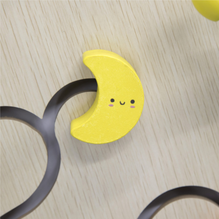 Jucarie de perete senzoriala Curcubeu cu 12 Activitati, Viga [9]