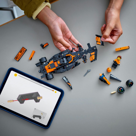  Masina de curse McLaren F1® Team MCL38 [3]