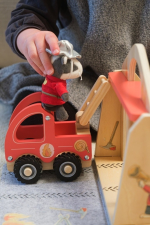 Masina de pompieri cu personaj, Egmont Toys [4]