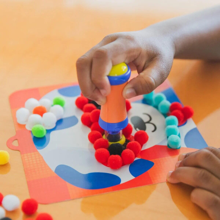 Set creativ cu pompoane - Imbraca animalutele [8]