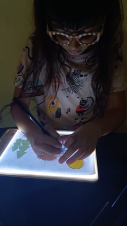 Tableta luminoasa pentru desenat Kipod [3]