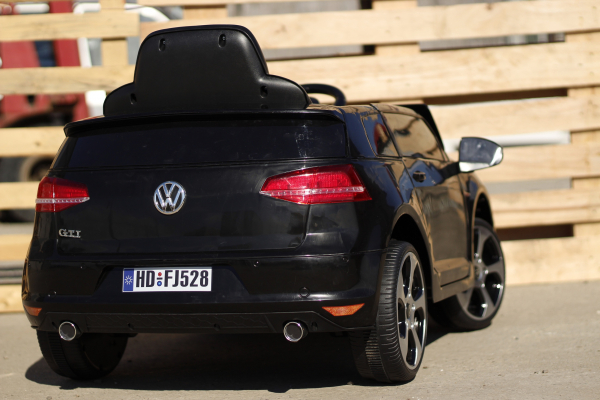 Masinuta electrica pentru copii VW Golf GTI negru [7]