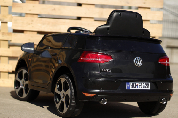 Masinuta electrica pentru copii VW Golf GTI negru [8]