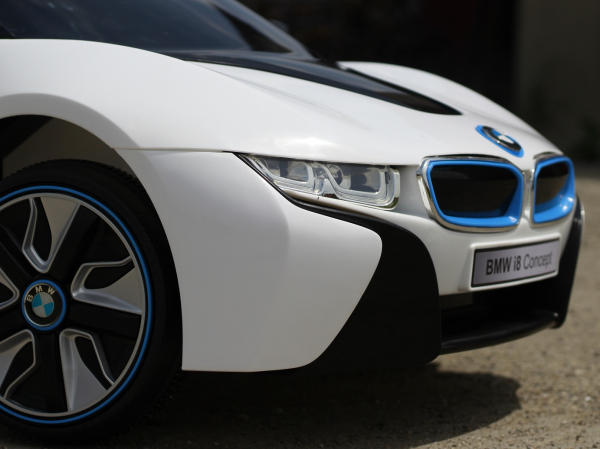 Masinuta electrica BMW I8 alba pentru copii 2-7 ani [6]