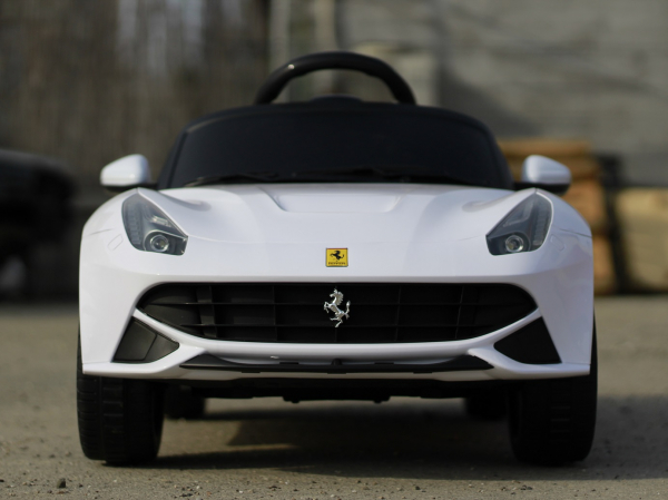 Masinuta electrica Ferrari F12 1x 25W STANDARD 12V #Alb [4]