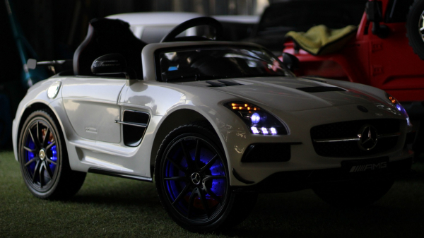 Mercedes SLS AMG premium alb, copii 2-7 ani [6]