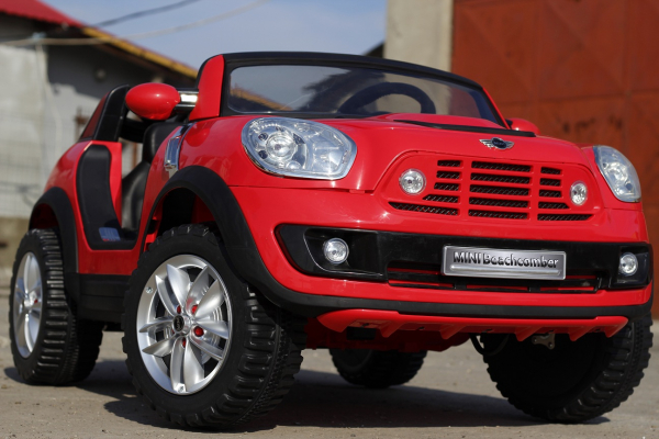 Masinuta electrica pentru copii Mini Comberman rosu 2 locuri [2]