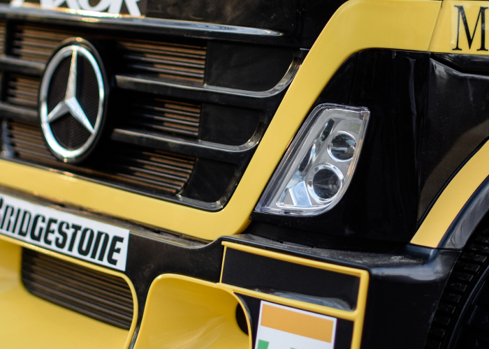 Camion electric + platforma, Mercedes-Benz Axor 90W 12V STANDARD, culoare Galbena [12]