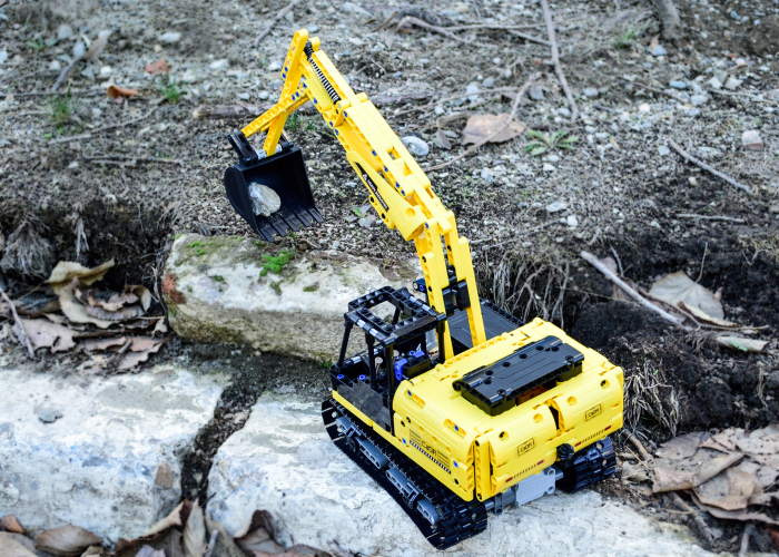 Excavator cu telecomanda CADA, set constructie din 544 piese [5]