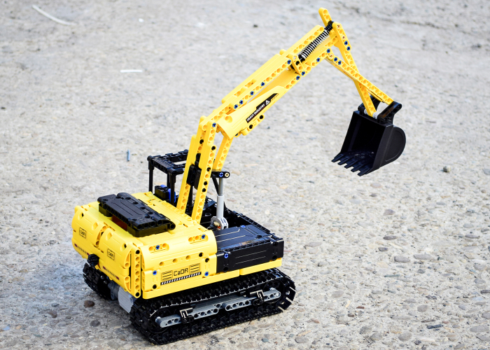 Excavator cu telecomanda CADA, set constructie din 544 piese [7]