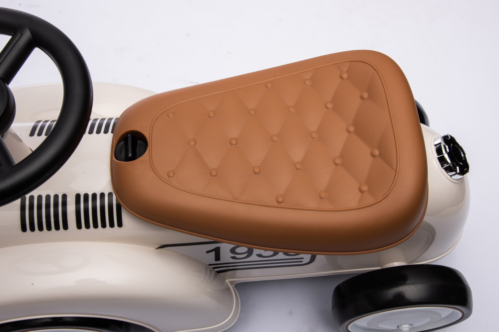 Masinuta premergator fara pedale, Kinderauto Retro Baby Car cu roti moi, alba [24]