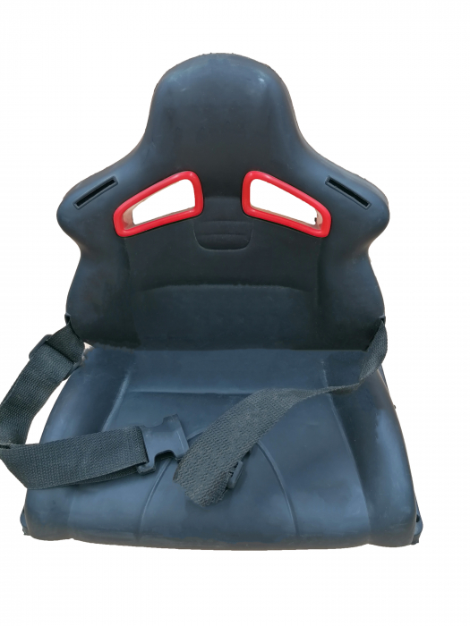 Scaun din plastic pentru masinuta Nissan GT-R [3]