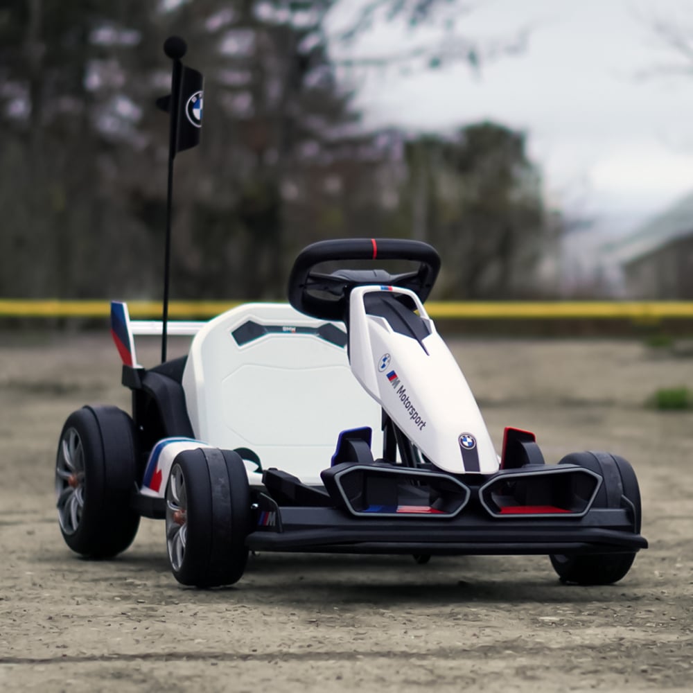 Kart electric pentru copii  BMW Motosport  putere 500W, sasiu ajustabil, Alb [2]