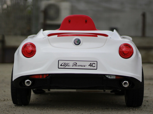 Masinuta electrica Alfa Romeo 4C 2x 15W STANDARD #Alb [5]