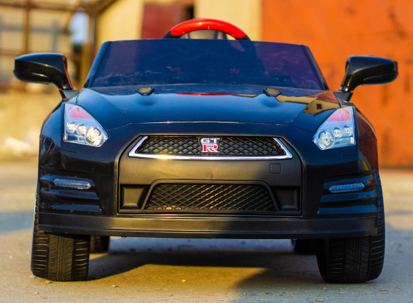 Masinuta electrica Nissan GTR R35 pentru copii 2-6 ani [2]