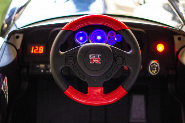 Masinuta electrica Nissan GTR R35 pentru copii 2-6 ani [7]