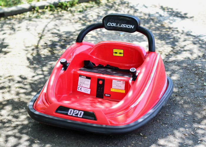 Masinuta busitoare cu RC, Kinderauto Super Collision 70W 12V culoare Rosie [4]