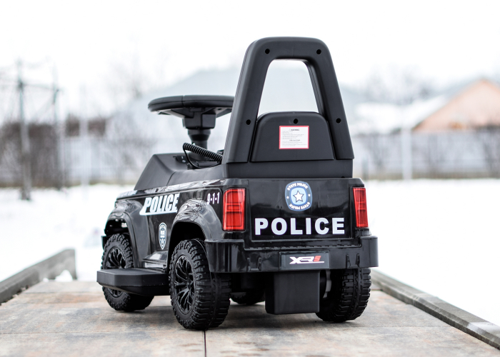 Masinuta electrica de politie Kinderauto Police 30W 6V cu megafon si music player, bluetooth, culoare Negru [7]