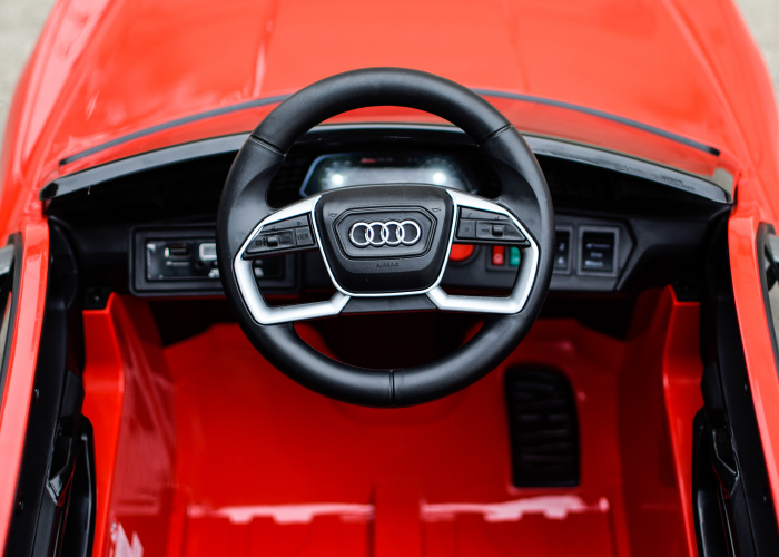 Masinuta electrica 4x4  Audi E-tron Sportback 12V 140W culoare Rosie [7]