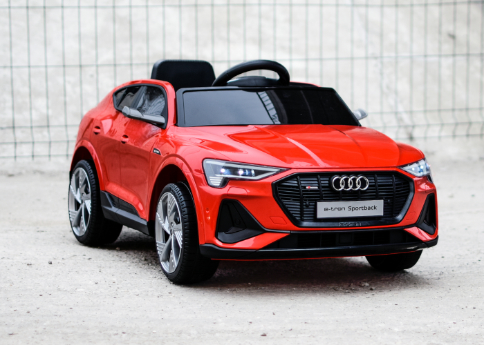 Masinuta electrica 4x4  Audi E-tron Sportback 12V 140W culoare Rosie [2]