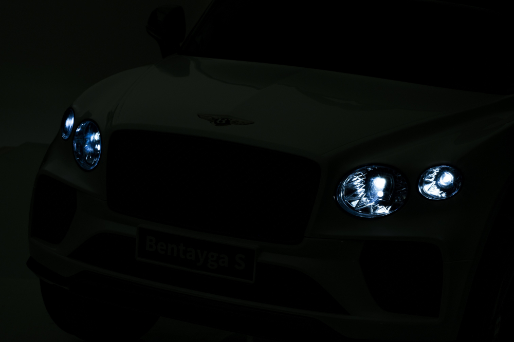 Masinuta electrica 4x4, pentru copii, Bentley Bentayga S 120W alba [24]