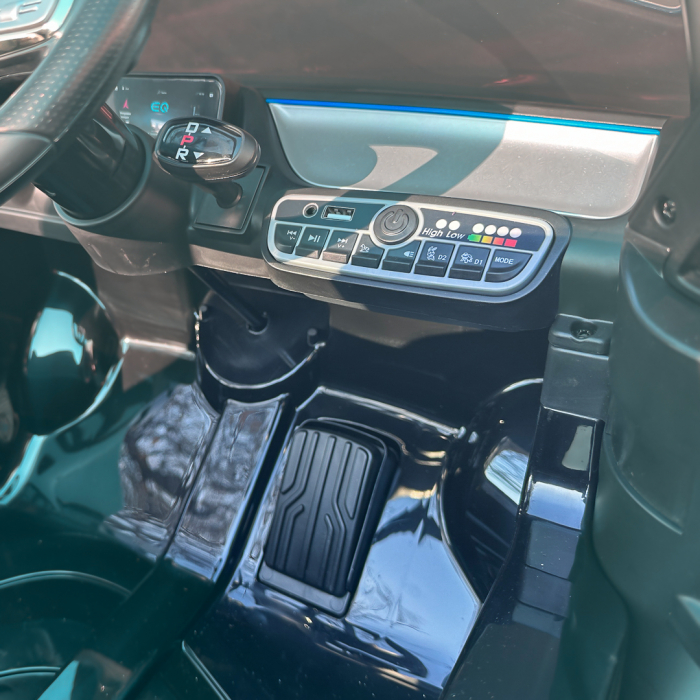 Masinuta electrica 4x4, pentru copii, Mercedes EQA 140W 12V premium, culoare Negru [17]