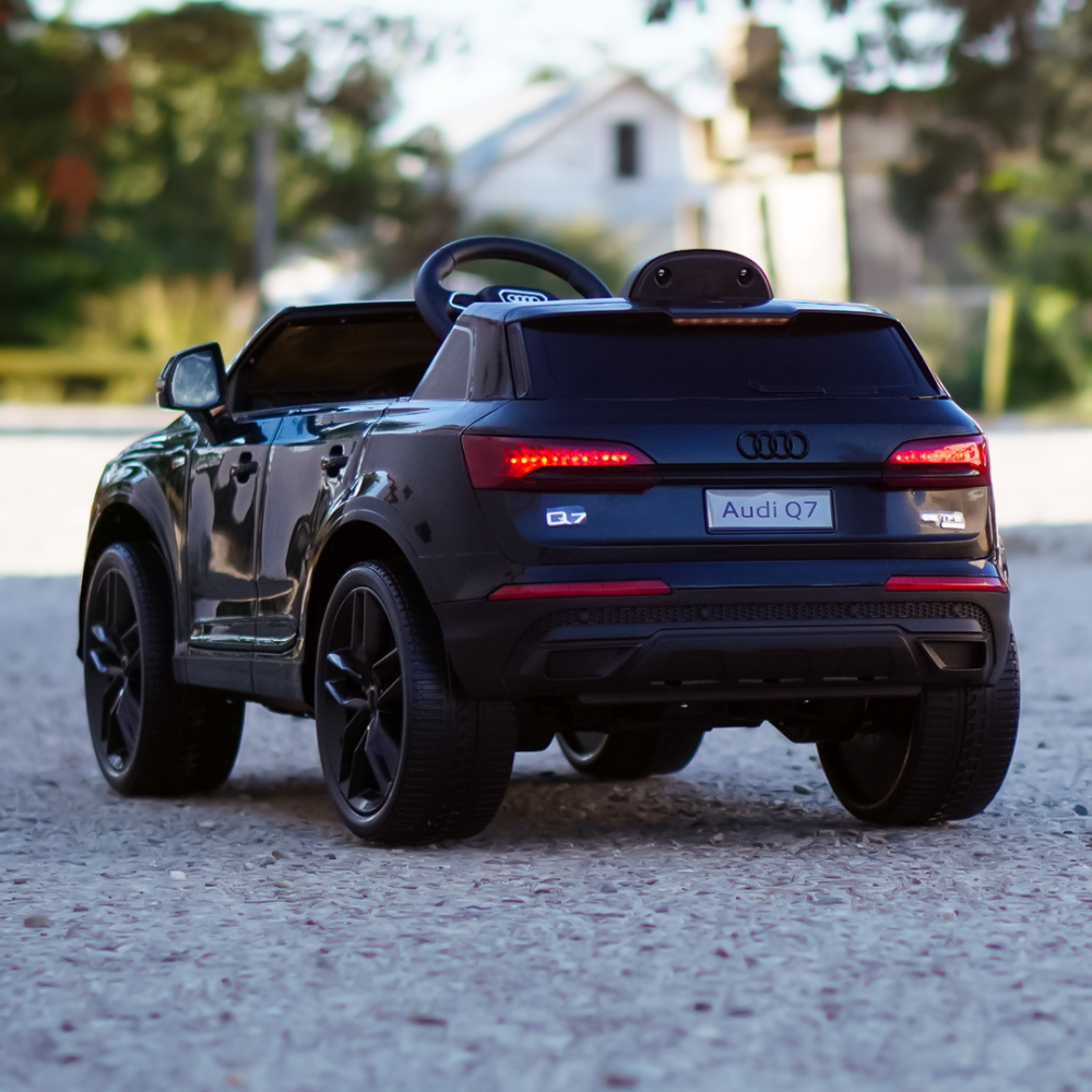 Masinuta electrica Audi Q7, neagra [8]