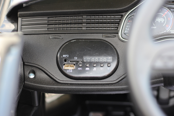 Masinuta electrica Audi Q8 STANDARD 12V #Negru [9]