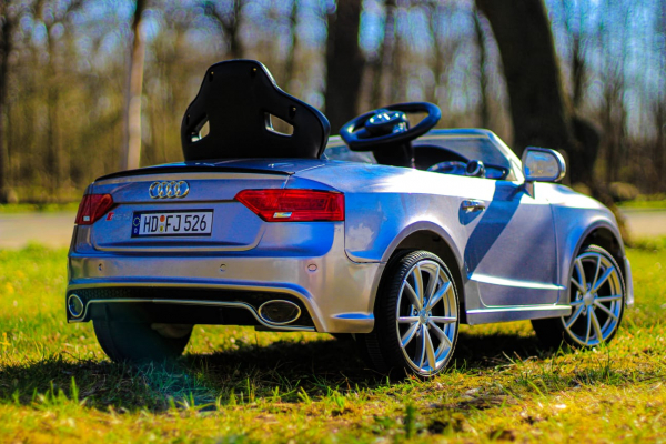 Masinuta electrica Audi RS5 2x35W STANDARD 12V MP3 #Gri [4]