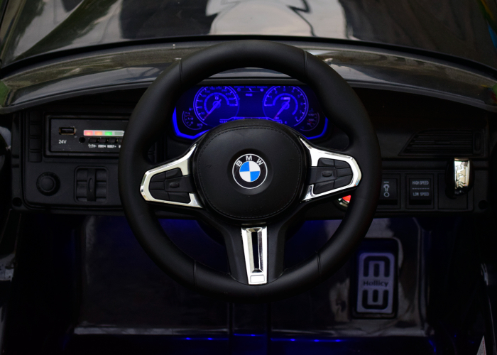 Masinuta electrica neagra pentru copii BMW M5, scaun tapitat si roti moi [5]