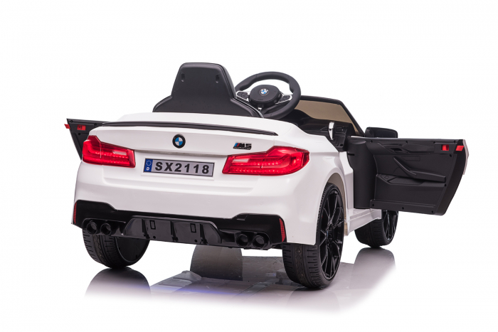 Masinuta electrica alba, Bmw M5 Competition pentru copii 2-8 ani [8]