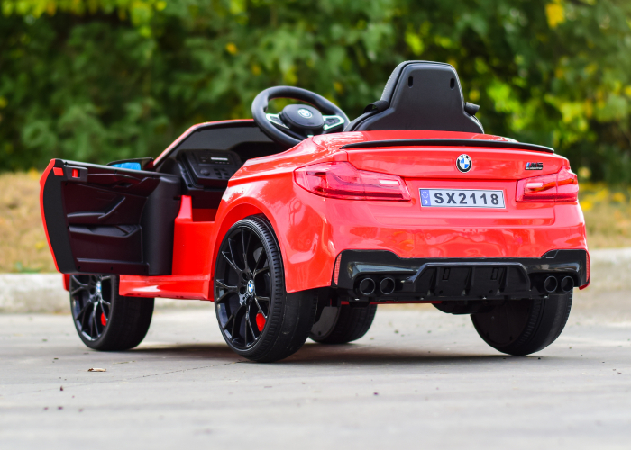 Masinuta electrica Bmw M5 Competition pentru copii 2-7 ani [7]