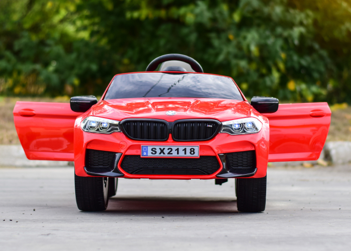 Masinuta electrica Bmw M5 Competition pentru copii 2-7 ani [13]