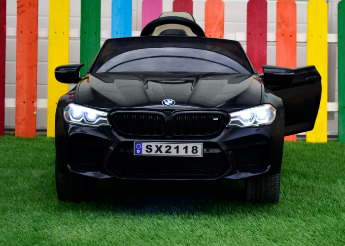Masinuta electrica Bmw M5 Competition, baterie 24V 14Ah, 500W, scaun tapitat, dotari Premium, Drift, negru [2]