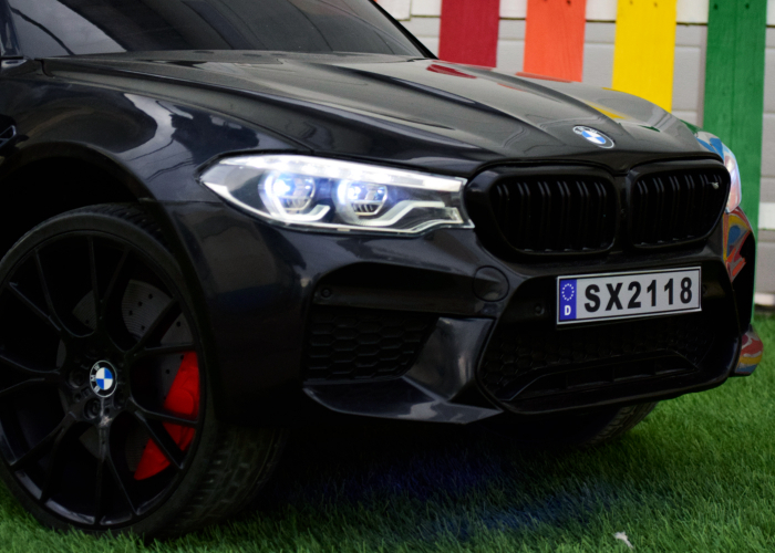 Masinuta electrica Bmw M5 Competition, baterie 24V 14Ah, 500W, scaun tapitat, dotari Premium, Drift, negru [7]