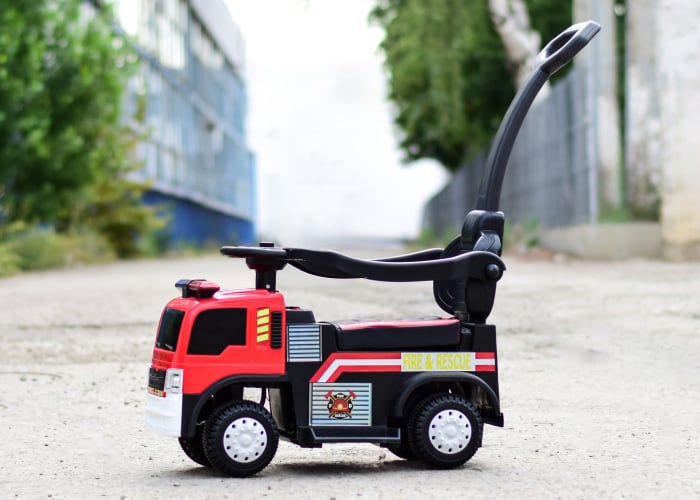 Masinuta electrica & camion cu maner 3 in 1 Kinderauto FireTruck 30W 6V, scaun tapitat, music player [4]