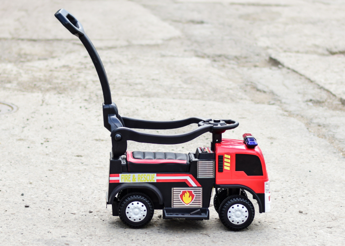 Masinuta electrica & camion cu maner 3 in 1 Kinderauto FireTruck 30W 6V, scaun tapitat, music player [6]