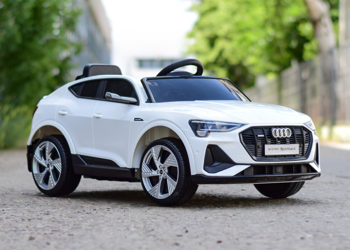 Masinuta electrica copii Audi E-tron Sportback, 4x4, 12V 140W, culoare alba [2]